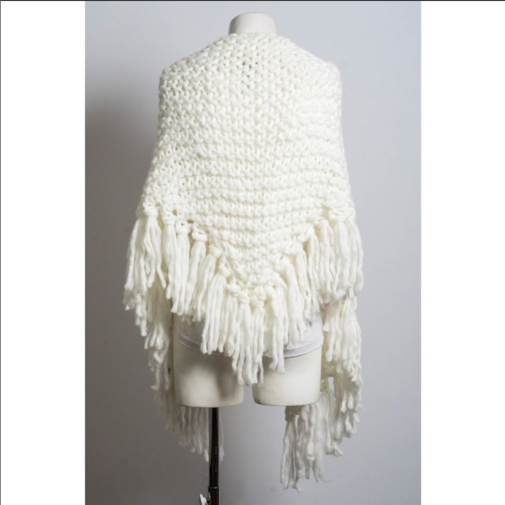 Ivory Fringe Scarves - Picture 5 of 5